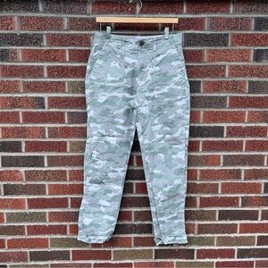 GAP Light Green Camouflage Girlfriend Chino High Rise Straight Leg Pants